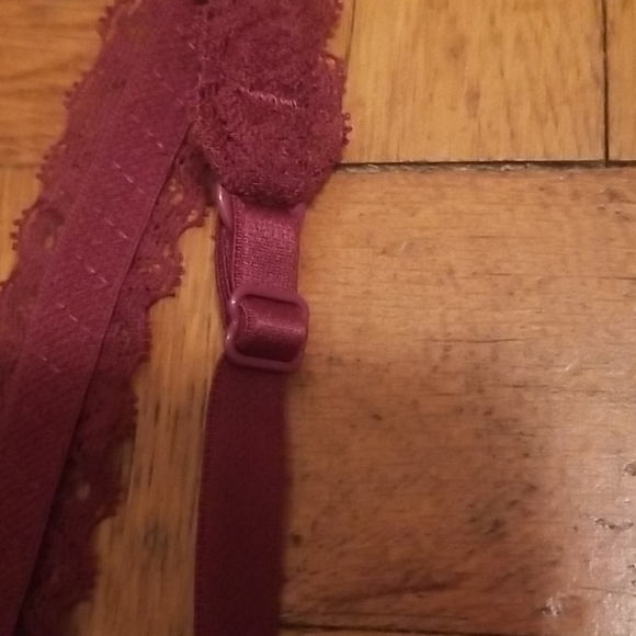 Xhilaration Maroon Lace Barlette Small - Picture 4 of 5